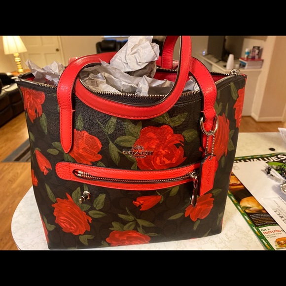 Item sold - Picture 2 of 8